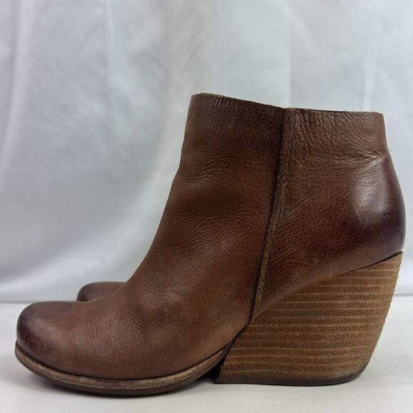 Kork-Ease Destressed Brown Leather Wedge Women's Ankle Boots - Picture 6 of 15